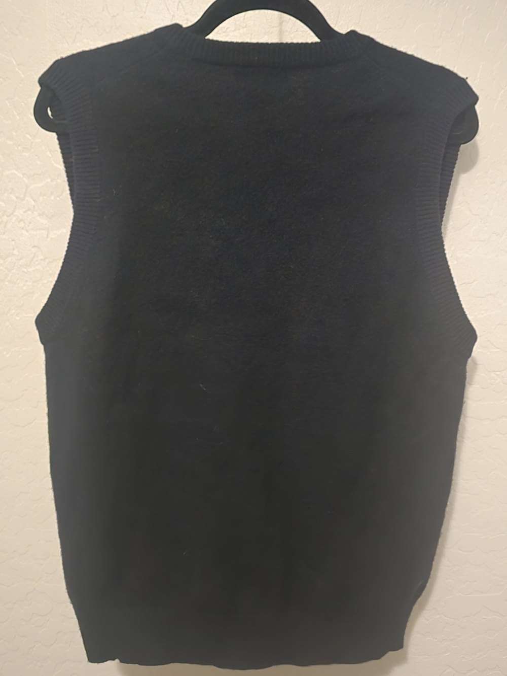 Black V-Neck Wool Sweater Vest - Polo Country Club Preppy Style, Men's Medium - Picture 6 of 10